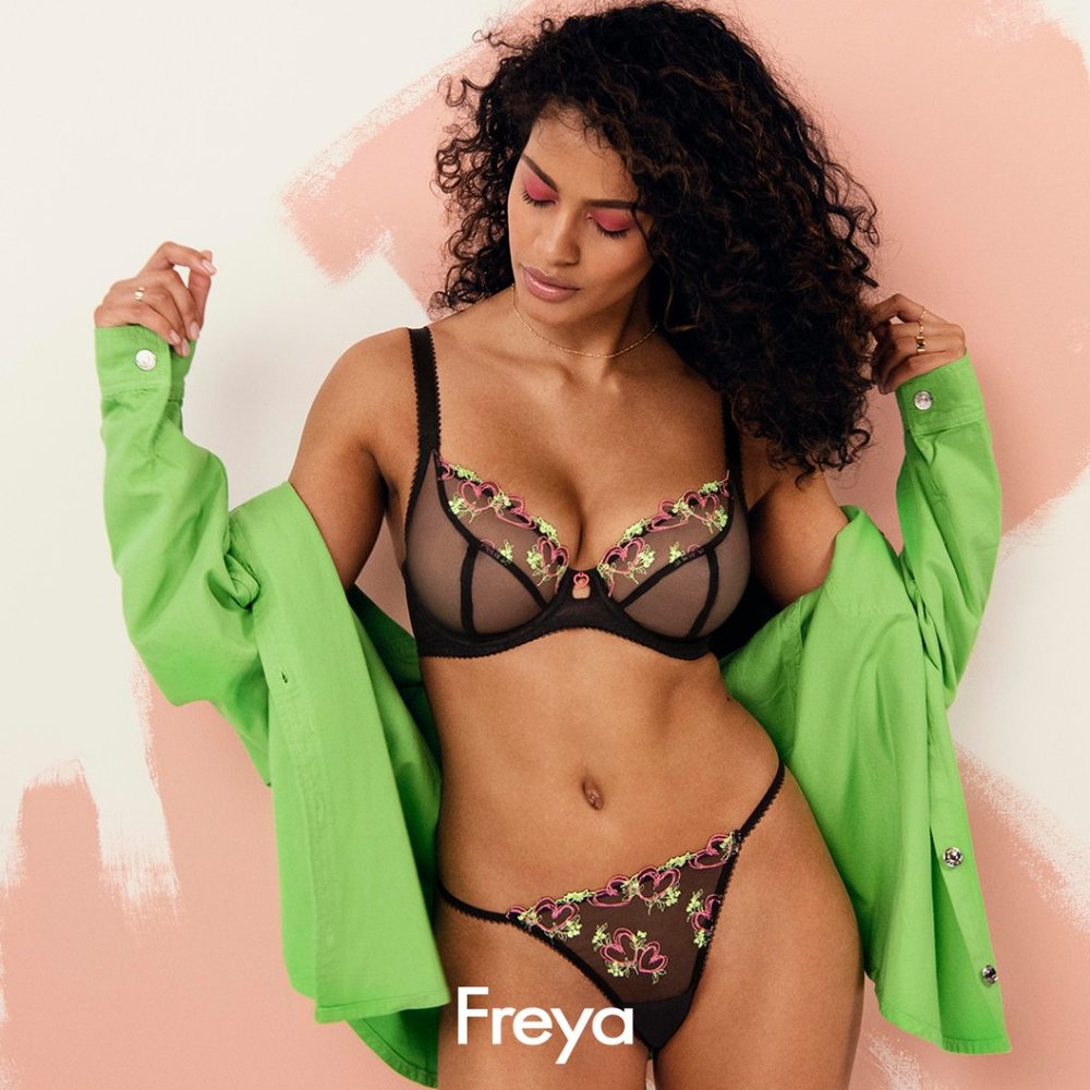 NWT Freya Loveland Thong- Small